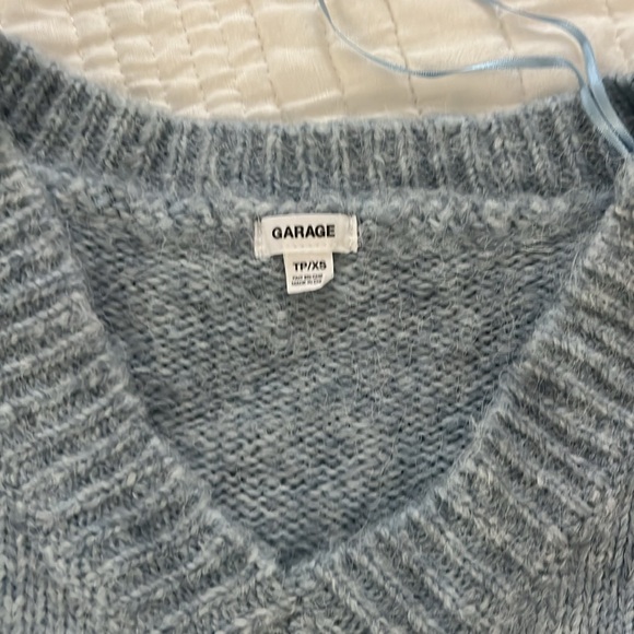Garage Cropped Sweater - Picture 3 of 3
